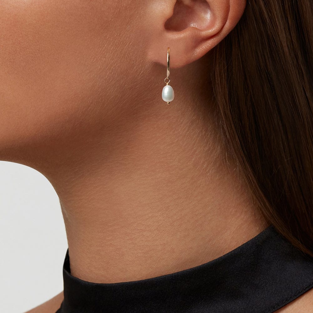 Kyoto Pearl Earrings 925 Silver 6-7mm Pearl Drop Textured Huggies KPMP008